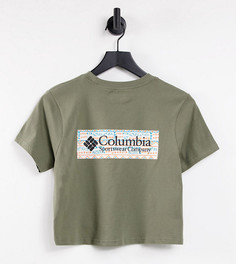 Зеленая укороченная футболка длиной 1/2 Columbia CSC River – эксклюзивно для ASOS-Зеленый цвет