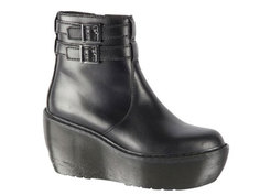 Ботильоны женские Dr. Martens 45080 черные 38 RU