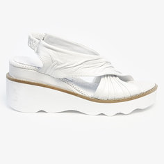 Босоножки женские Airbox 137741 белые 36 RU