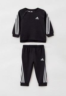 Костюм спортивный adidas