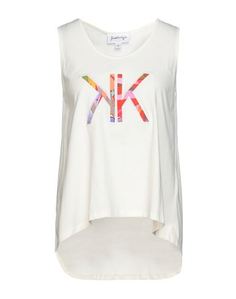 Футболка Kendall + Kylie