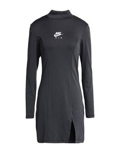 Короткое платье Nike