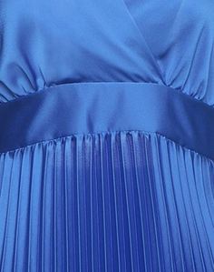 Короткое платье Kaos