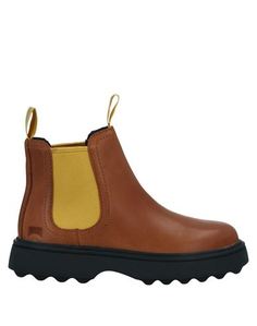 Полусапоги и высокие ботинки Camper