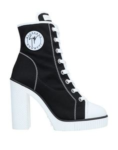 Полусапоги и высокие ботинки Giuseppe Zanotti