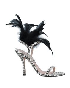 Сандалии Stuart Weitzman