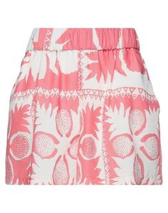 Шорты и бермуды RED Valentino
