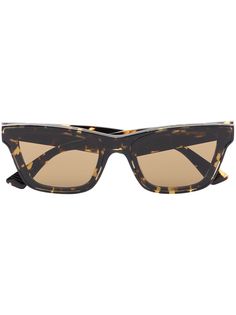 Bottega Veneta Eyewear солнцезащитные очки в оправе кошачий глаз