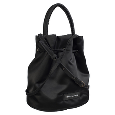 Черная сумка-ведро Wheel XS Balenciaga