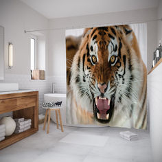 Штора для ванной JoyArty «Агрессивный тигр» 180x200
