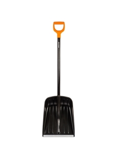 Лопата для уборки снега Fiskars Solid 1026794 с черенком