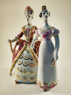 Скульптура. Дулевский фарфоровый завод. Пиковая дама. 24,2 см.