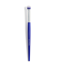 Кисть для растушевки пигментов для век ReLOVE by Revolution Eye Pigment Blending Brush