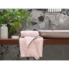 Полотенце Togas Шарлиз 70x140 см, пыльный бледно-розовый, 1021.00086