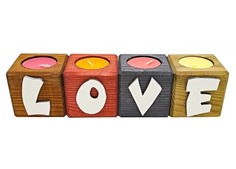 Подсвечники для интерьера 4 шт с надписью LOVE, аромат: ягодно-фруктовый микс ZDK