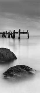 Самоклеющиеся фотообои "Старый причал", 90x210 см, эффект отраженный Фотообои.РФ