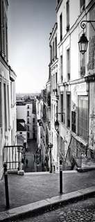 Самоклеющиеся фотообои "Парижский переулочек", 90x210 см, эффект отраженный Фотообои.РФ