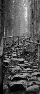Самоклеющиеся фотообои "Каменная дорожка", 90x210 см, эффект черно-белый Фотообои.РФ