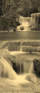 Самоклеющиеся фотообои "Тайский водопад", 90x210 см, эффект сепия Фотообои.РФ