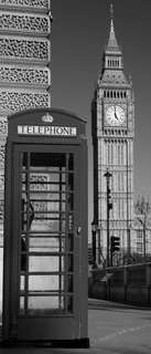 Самоклеющиеся фотообои "Вестминстерский телефон", 90x210 см, эффект черно-белый Фотообои.РФ