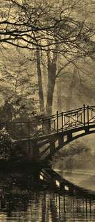 Самоклеющиеся фотообои "Осенний парк", 90x210 см, эффект сепия Фотообои.РФ