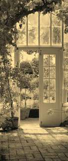 Самоклеющиеся фотообои "Летний сад", 90x210 см, эффект сепия, отраженный Фотообои.РФ