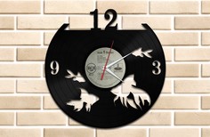 Часы из виниловой пластинки (c) VinylLab - Аквариум