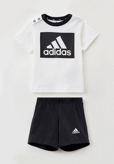 Костюм спортивный adidas