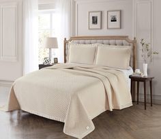 Покрывало Sofi De Marko Молли кремовый 230х250/Пок-М-кр-230х250