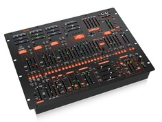 Синтезатор Behringer 2600