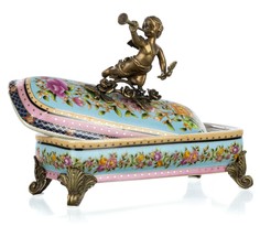 Шкатулка Wah luen handicraft фарфоровая с ангелом 23 х 10 х 20 см