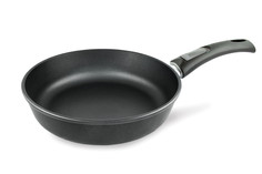 Сковорода Нева Металл Титан 9022 22 см