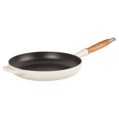 Сковорода с деревянной ручкой Le Creuset Signature 28 см, чугун, меренга