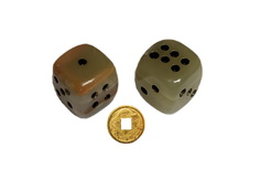 Кубики для настольных игр ELG из камня Оникс 2 шт. 1,5х1,5 см + монета 49869-mon