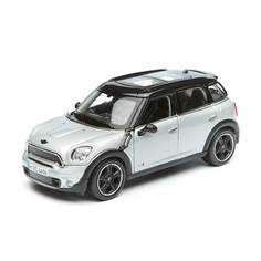 Машинка Maisto Mini Countryman, масштаб 1:24