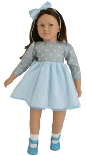 Коллекционная кукла Lamagik Ширли брюнетка, в серо-белом платье в горох, 62 см, B9901