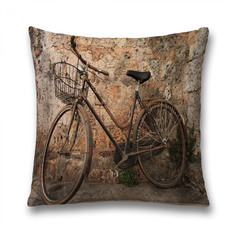 Наволочка декоративная JoyArty "Велосипед у старой стены" на молнии, 45x45 см