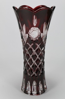 R101059 Ваза "Schonborner" 9 *29 см темно красная в ПУ