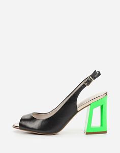 Босоножки женские Mascotte черные