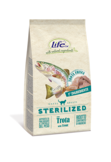 Корм Lifecat Adult Sterilized Trout для стерилизованных кошек со свежей форелью, 400г