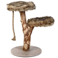 Когтеточка-столбик Aviva деревянная с 2-мя лежанками и веревкой для игры, 50*50*68см Beeztees
