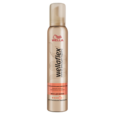 Мусс для волос Wella Wellaflex С увлажняющим комплексом 200 мл