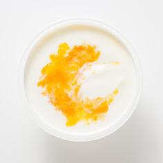 Йогурт Самокат Ласси, манго, банан и личи, 2,7-3,5%, 130 г