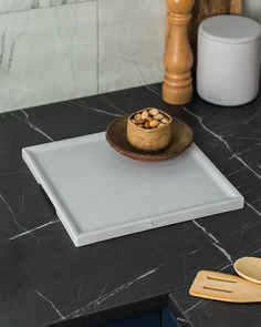 Декоративный кухонный поднос MUSKO HOME Dorian Square L, 30x30 см, бетон, серый матовый