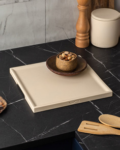 Декоративный кухонный поднос MUSKO HOME Dorian Square L, 30x30 см, бетон, кремовый матовый