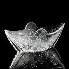 Ваза для конфет в форме ладьи, хрусталь, алмазная грань, СССР, 1970-1990 гг. Однажды