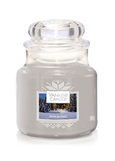 Свеча ароматическая Yankee Candle Candlelit Cabin/ Уютный дом 25-40 ч