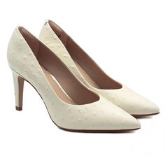 Туфли женские Clarks Genoa85 Court 26160306 белые 37.5 EU