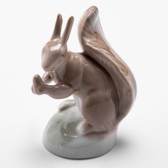 Статуэтка "Белка", фарфор, роспись, Городницкий фарфоровый завод, СССР, 1953-1957 гг. Однажды