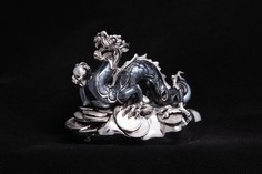 Статуэтка Principi Argenti 2 «Дракон маленький на деньгах-серебро с чернением»